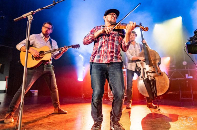 A Trio of New Singles From the Infamous Stringdusters' Solo Projects