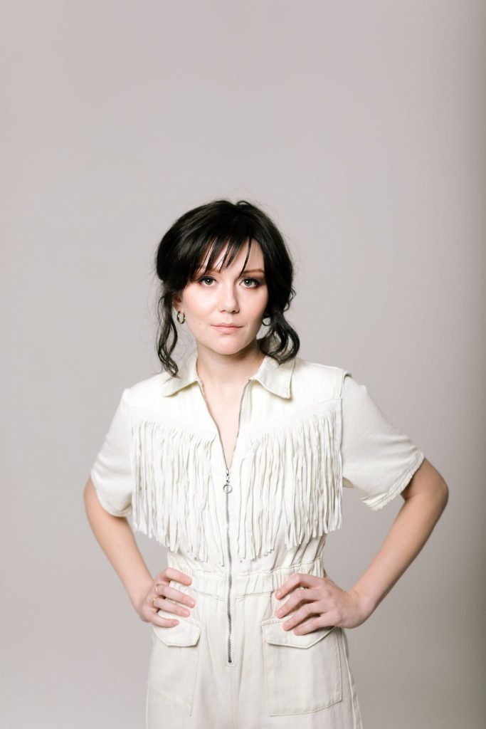 Molly Tuttle surprise releases covers EP featuring songs by Stevie Nicks/Tom Petty, Phantogram and Sheryl Crow