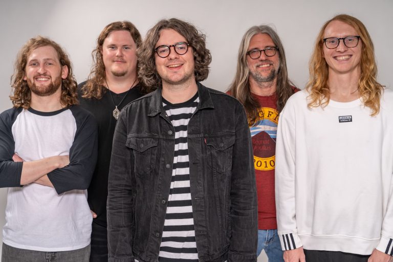 GW Premiere: Vintage Pistol's "Smoke About It"