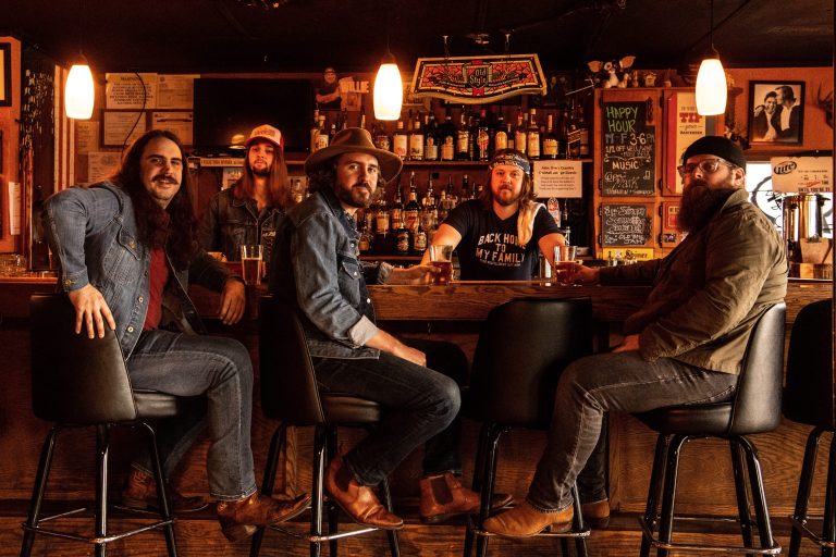 THE VEGABONDS Release New Single "Heartache and a Memory""