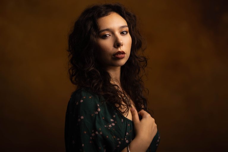 Kiely Connell's 'Calumet Queen' out November 12th, 2021