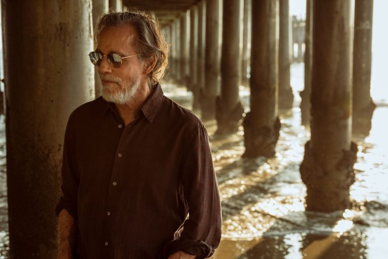 Jackson Browne Announces Songwriter Leslie Mendelson Will Join Him For “Evening With” Tour Dates