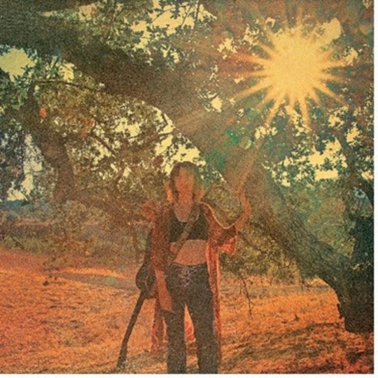 Molly Tuttle releases “She’ll Change” on Nonesuch Records