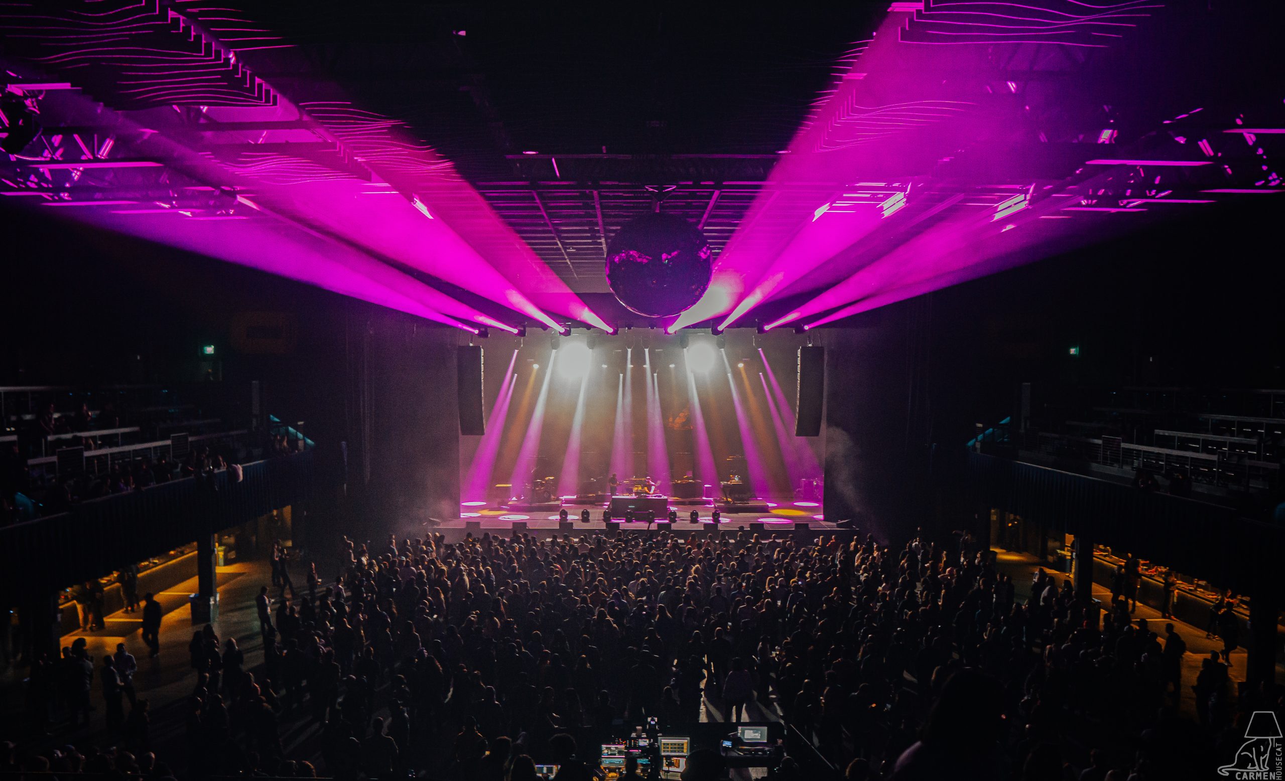 Papadosio Curates Artistic Audiovisual Apex at Mission Ballroom