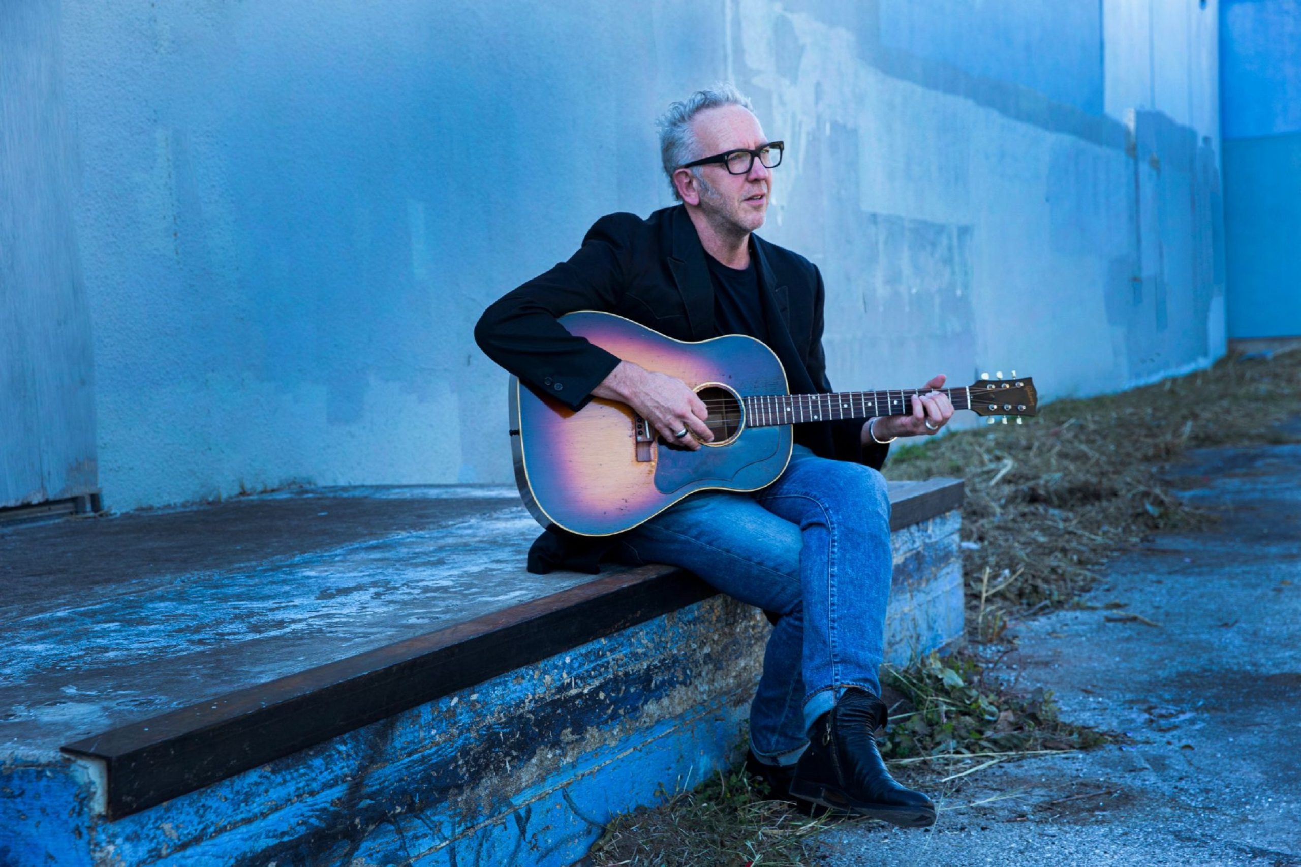 Darden Smith Shares “Miles Between” Music Video, Joins co-writer Jack Ingram on The Jackin’ Around Show