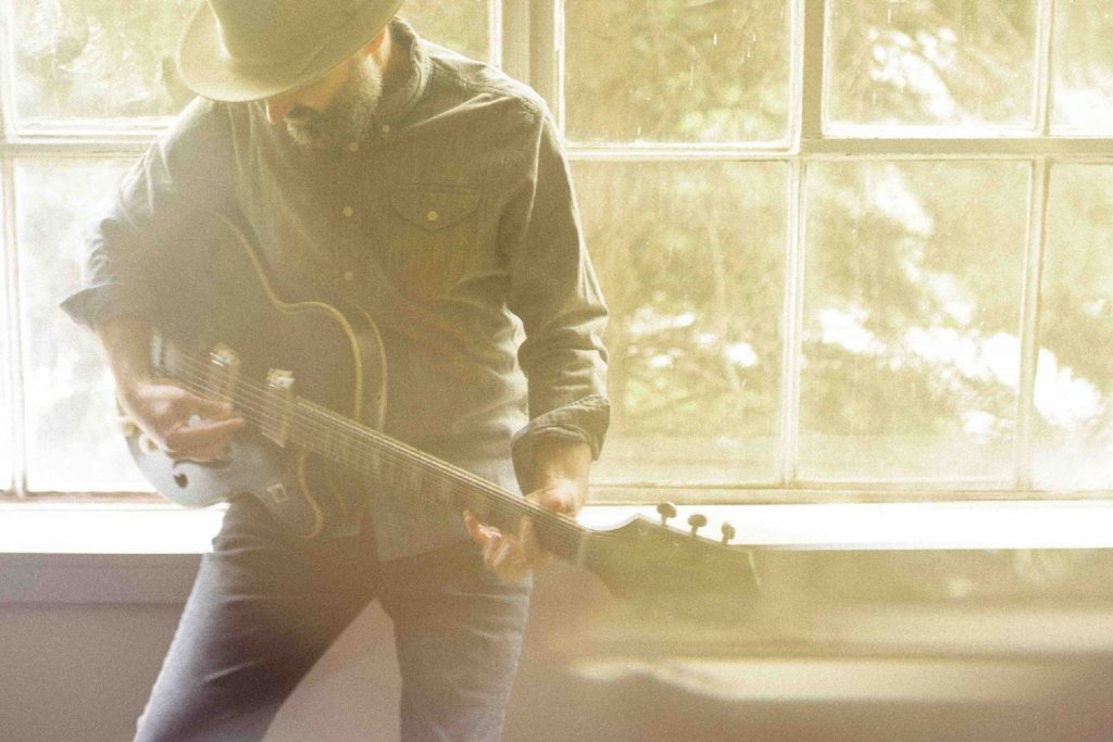 Seth Walker Shares New Single "Remember Me"