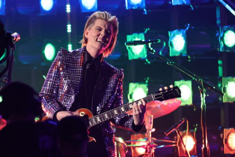 Brandi Carlile performs “Right On Time” at 64th Annual GRAMMY Awards