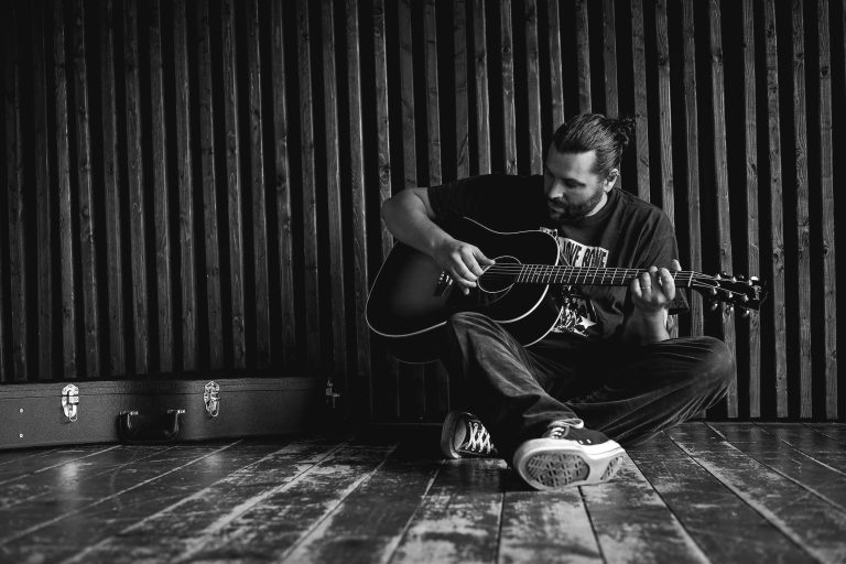 Ryan Townsend set to release new single later this month