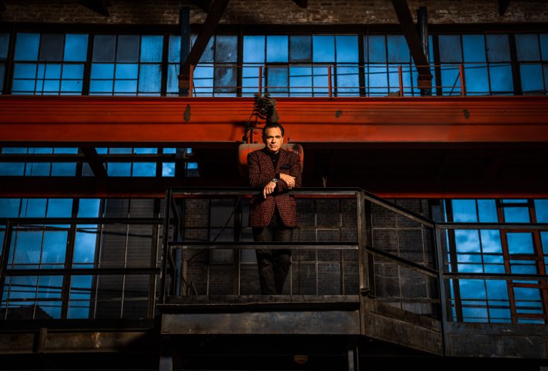 Kurt Elling Announces New Covers EP Guilty Pleasures Featuring Charlie Hunter & Nate Smith