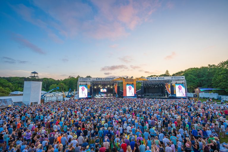 Mumford & Sons, Bon Iver, and Leon Bridges to Headline Beach Road Weekend 2023