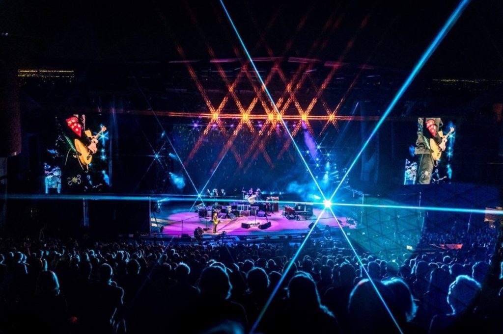 Joe Bonamassa Releases "Awe-inspiring" Live Recording of "Mind’s Eye"