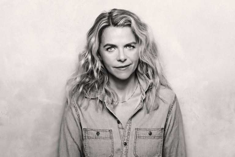 Aoife O’Donovan plays "Nebraska" coming to Boulder