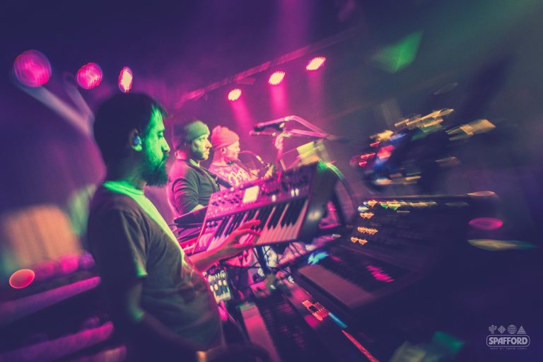 Spafford Thrills Fans in Oregon with Stellar Debut Cover of Pink Floyd