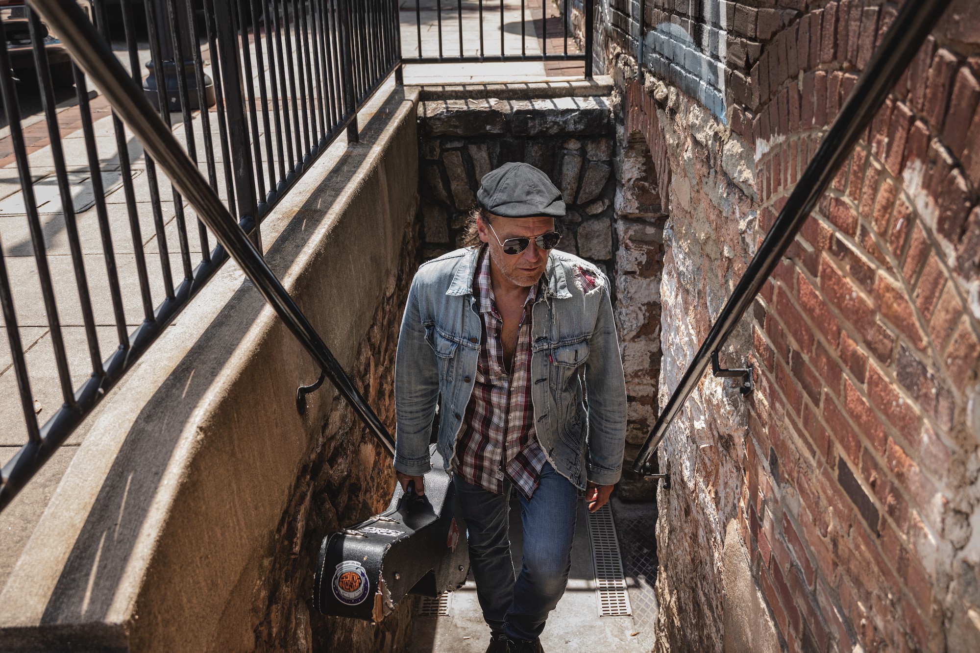 Grateful Web Premiere: Lars Nagel's "Fools Way Home" from the Album "Tomorrow Never Knows"