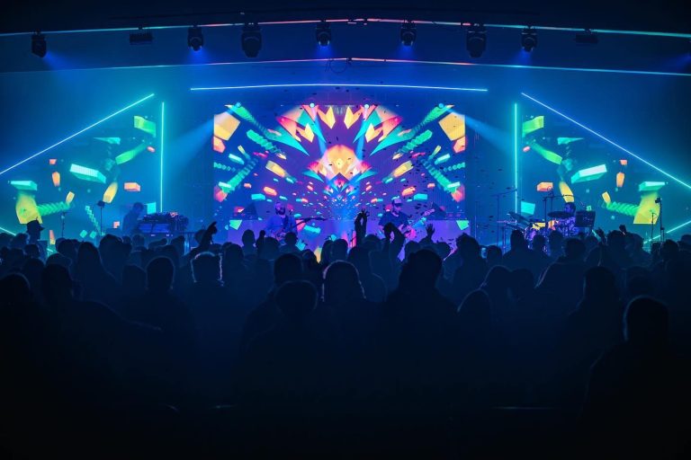 Watch Spafford's Return to Gem & Jam Festival with "Peaches" Cover by The Presidents of the United States of America