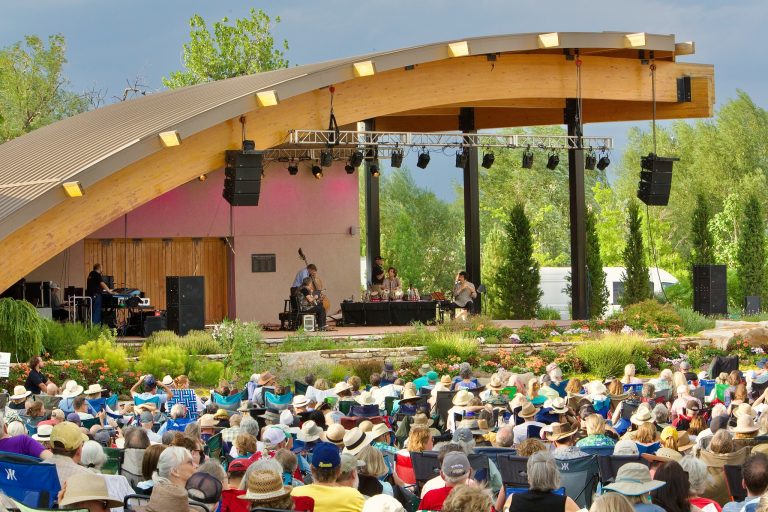 World Music Magic: Béla Fleck, Edgar Meyer, Zakir Hussain, and Rakesh Chaurasia’s Enchanting Performance
