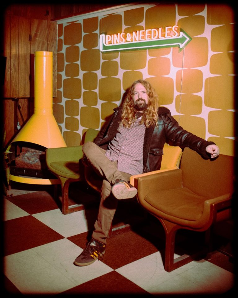 ROCK BAND HOLY ROLLER BABY RELEASES NEW ALBUM  SMILE LIKE HEAVEN