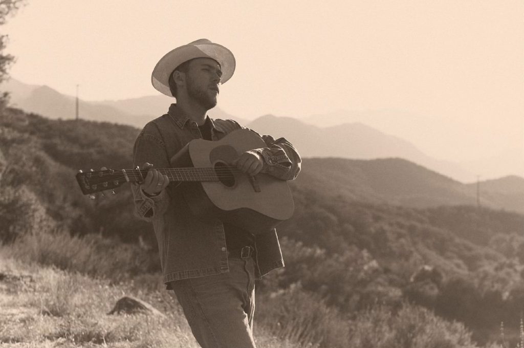 William Harries Graham Releases Official Video for New Song "On The Outside"