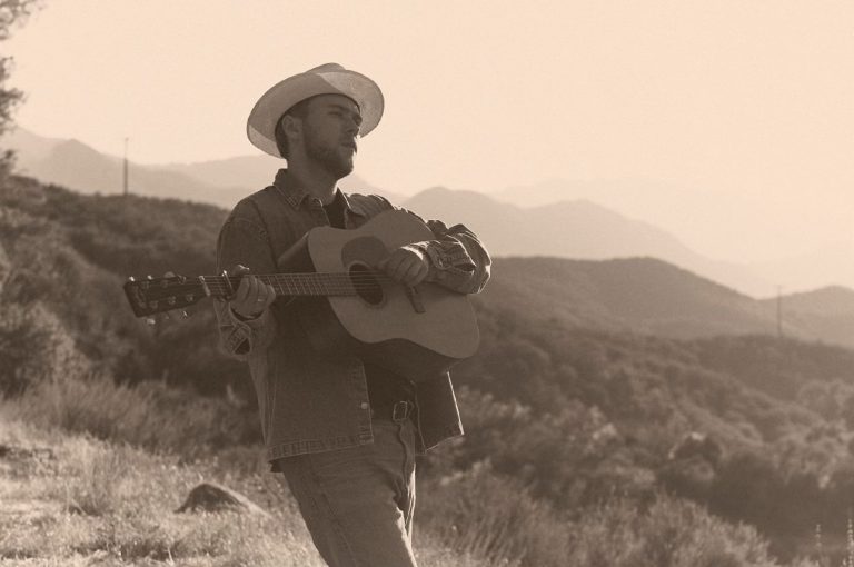 William Harries Graham Releases Official Video for New Song "On The Outside"