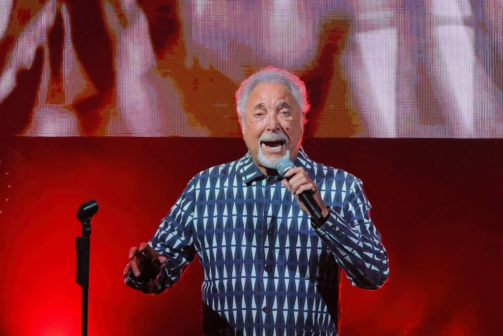 Timeless Triumph: Tom Jones Returns to the Greek Theatre