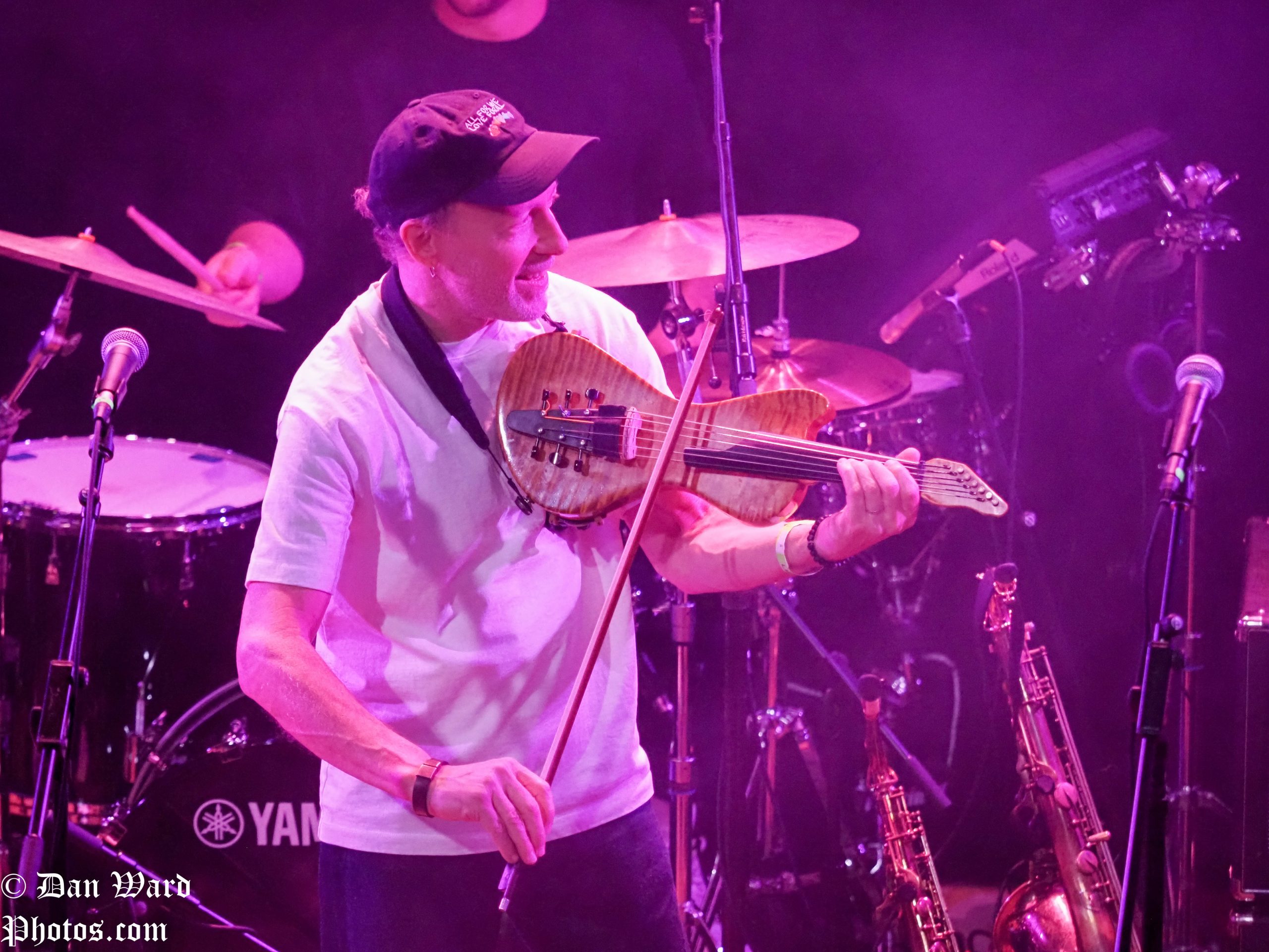 Harmonic Frost: Tracy & Co. Turn Chicago’s Chill into Cheer