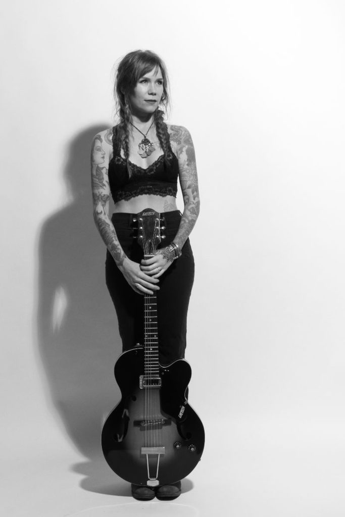 AMERICANA ARTIST SARA JEAN STEVENS SHARES VIDEO FOR "FOURTEEN CARAT MIND" OFF SOPHOMORE EP