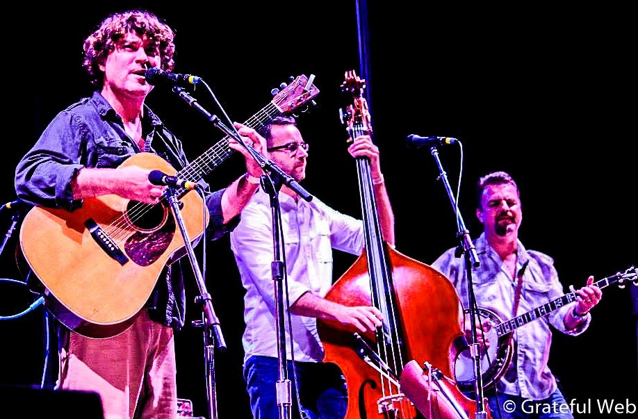 Keller Williams & The Travelin McCourys