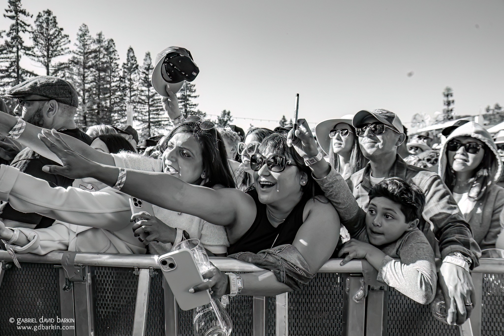 Fans trying to get an autograph from basketball phenom, Steph Curry