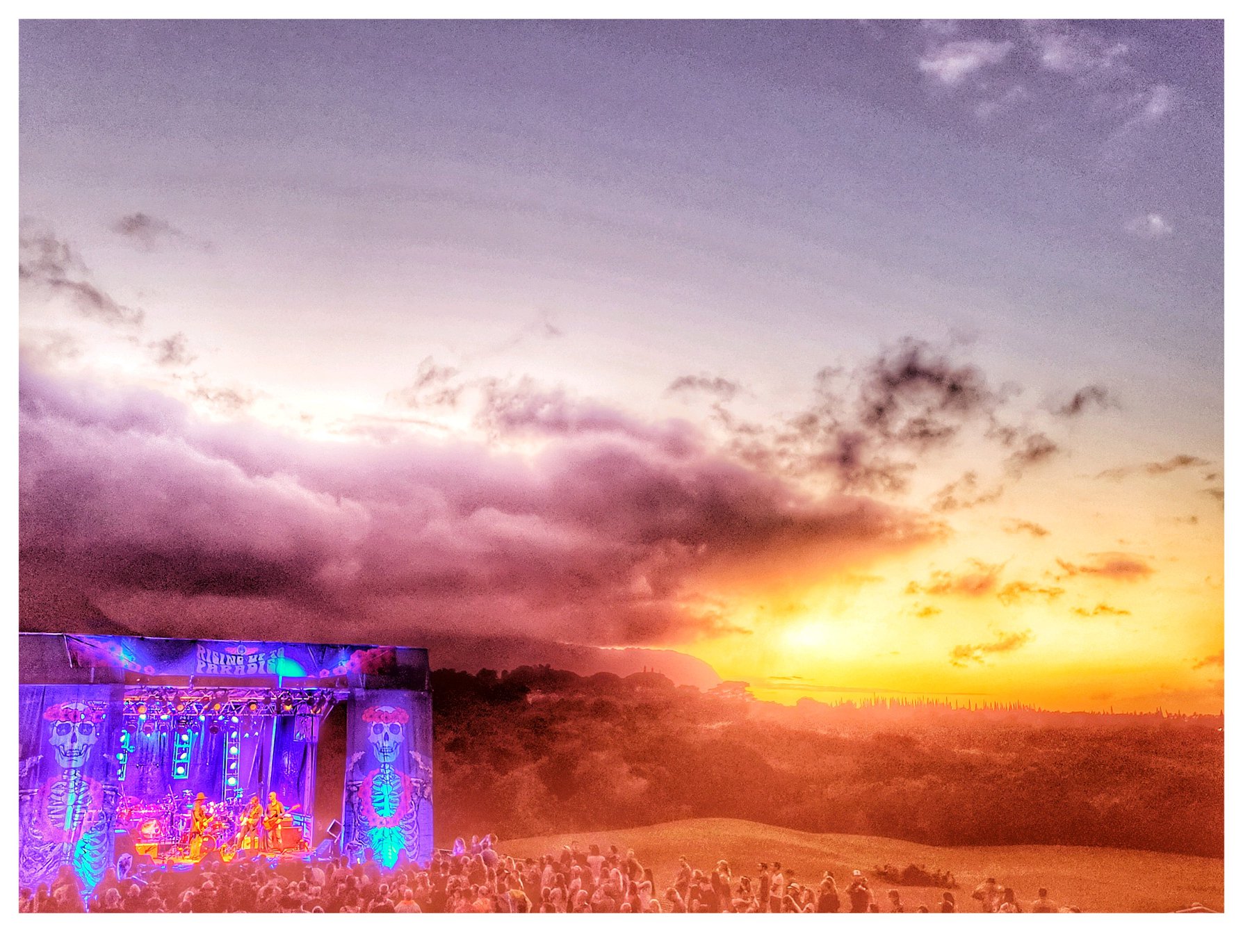 Rising Up To Paradise | photo by Jack Rajca