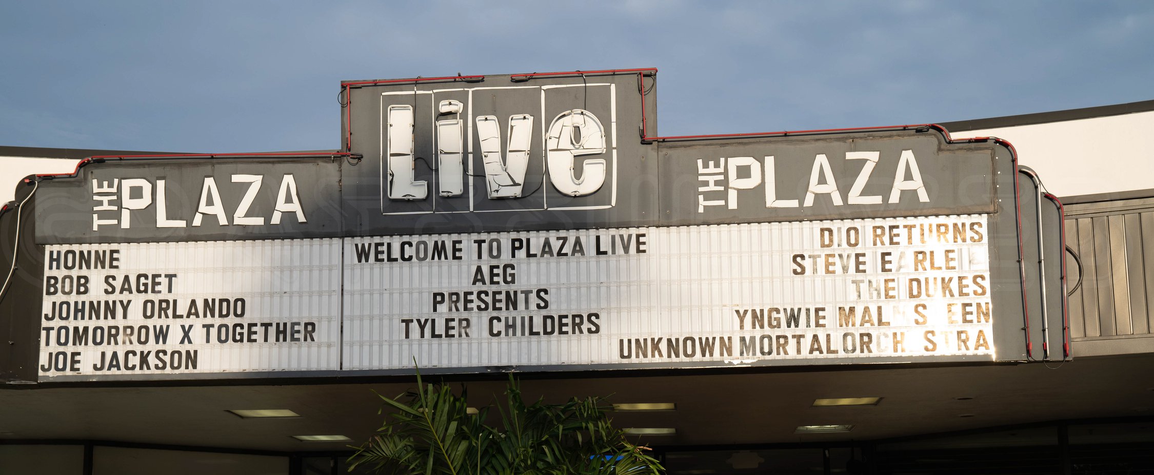 Tyler Chiders & The Food Stamps | Plaza Live