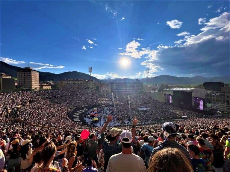 Glowsticks Over Pholsom: Independence Jam in the Rockies