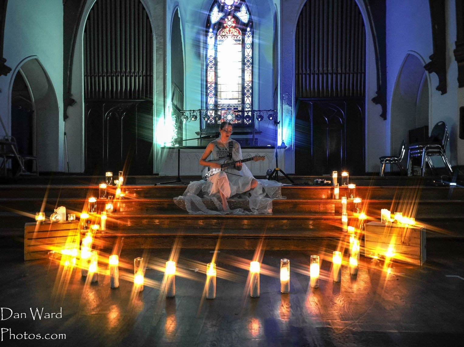 Mother Lode of Melody: Shannon Tehya Strikes Gold at Troy’s Luna Series