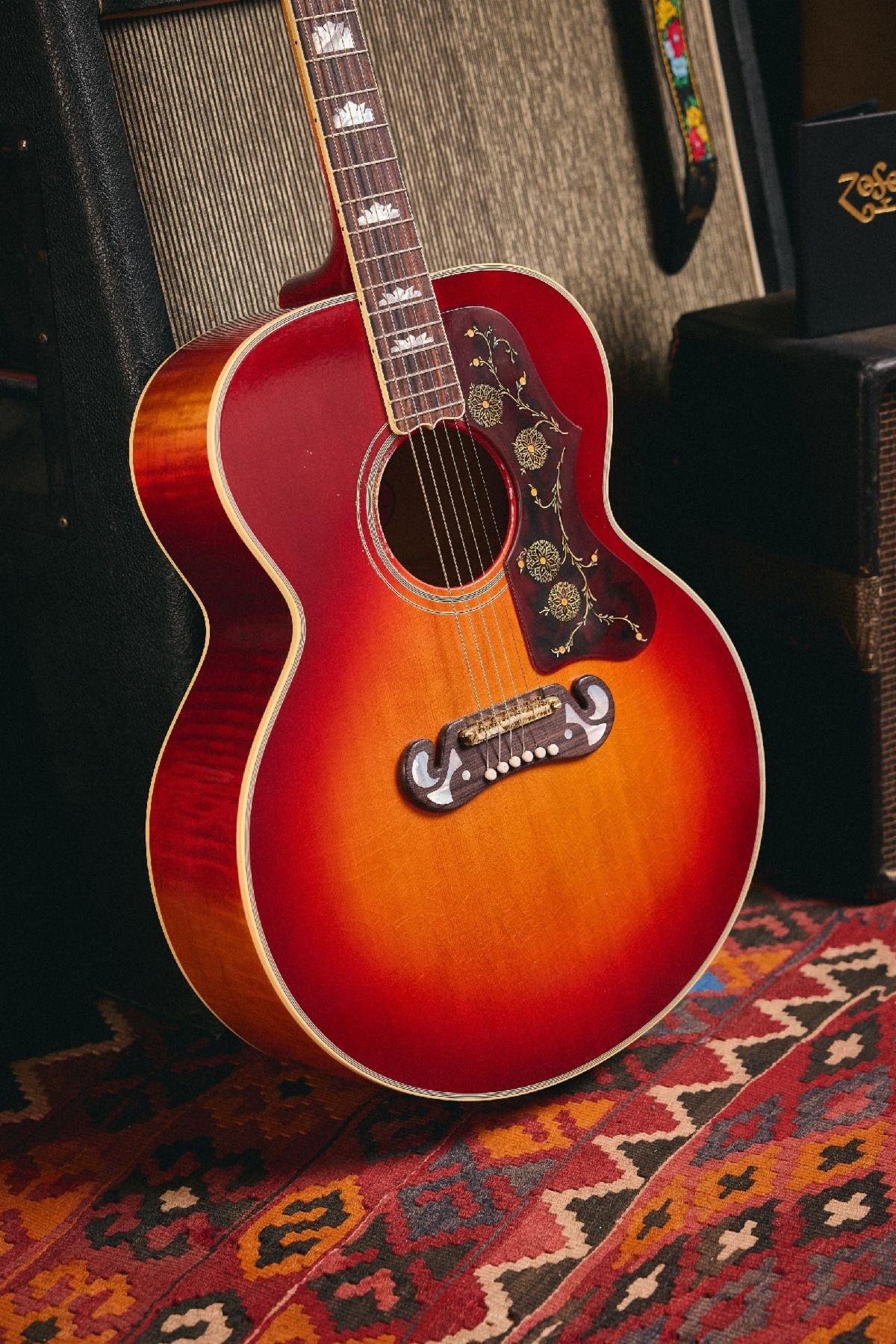 Jimmy Page 1964 SJ-200 Collector's Edition from Gibson Custom