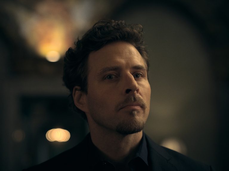 Mike Cyril Shares New Single “Decay” Out September 26th