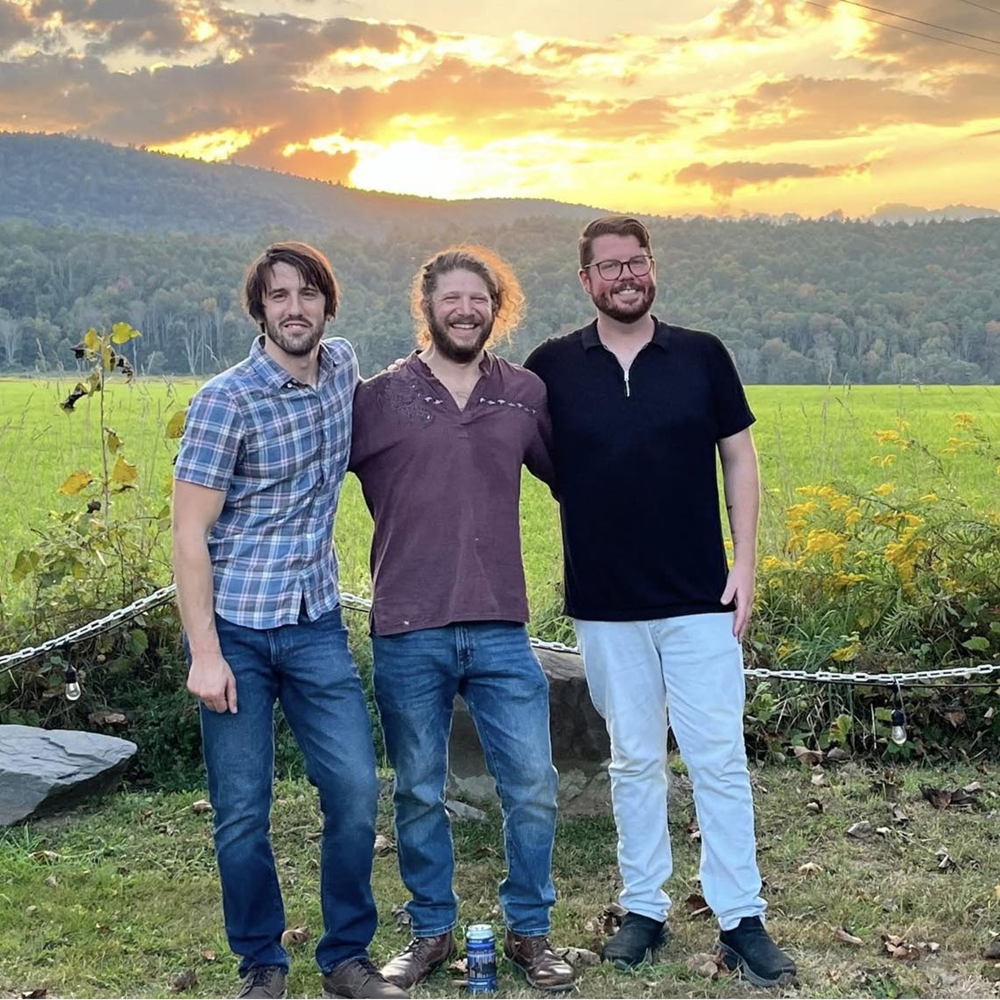 Far Trio Release Soulful New Single “Here and Now”