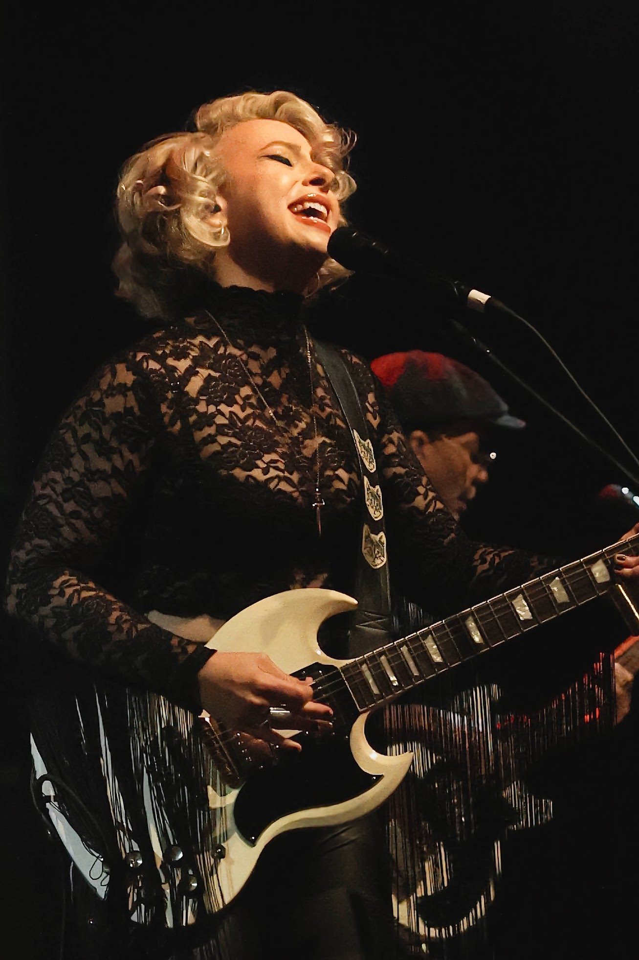 8F0A2199 - Grateful Web