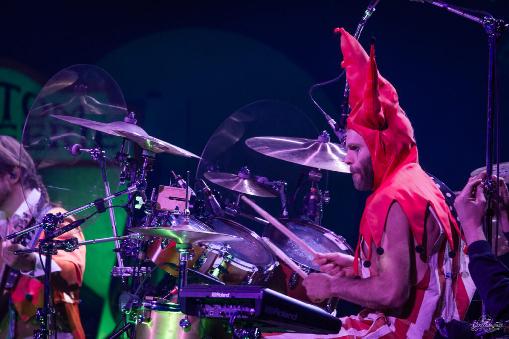 Cotter Ellis | Goosemas | Amica Mutual Center