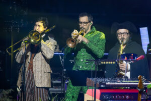 Goosemas | Amica Mutual Pavilion
