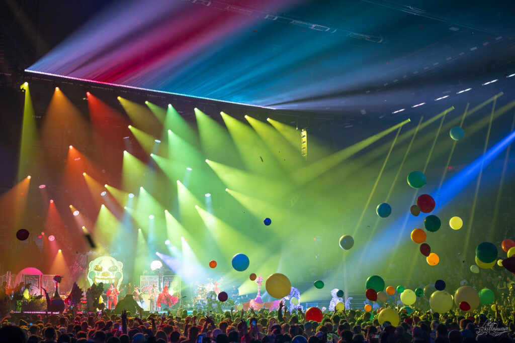 Goosemas | Amica Mutual Pavilion