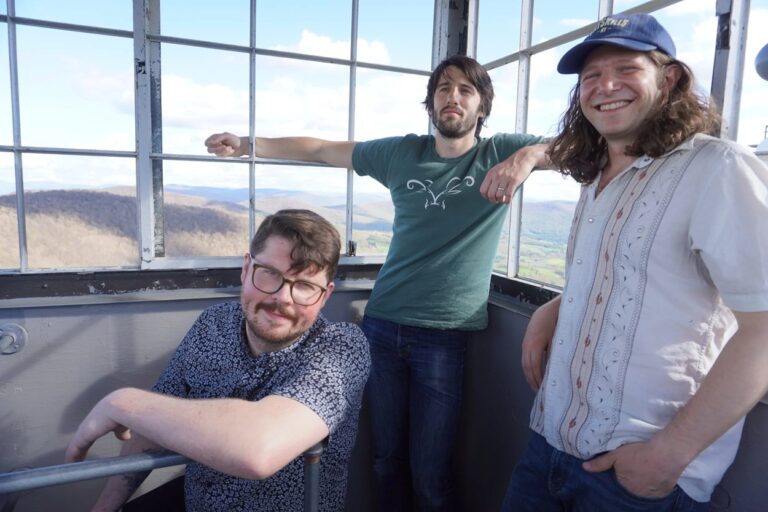 Feel the Groove: Far Trio’s “When You Put That Dress On”