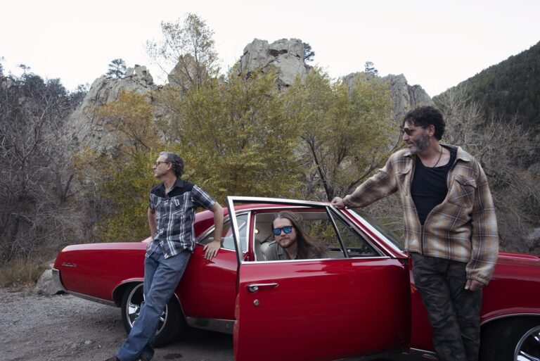 MYND READER Announce Self-Titled Debut Album Out January 30, 2026