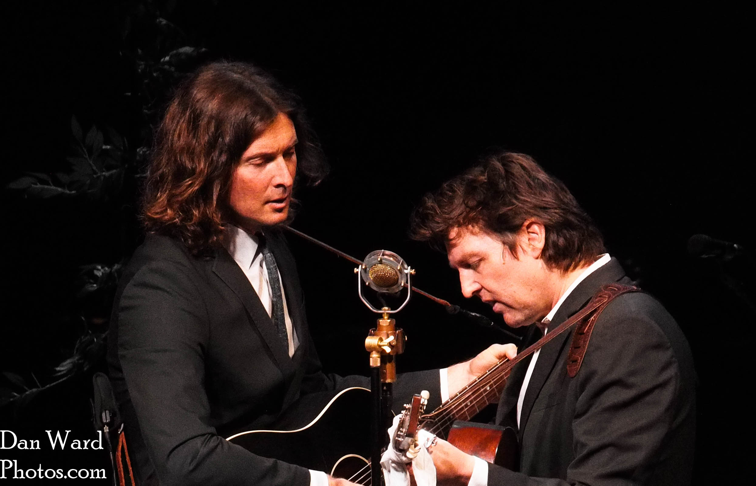 OLYMPUS DIGITAL CAMERA - Grateful Web