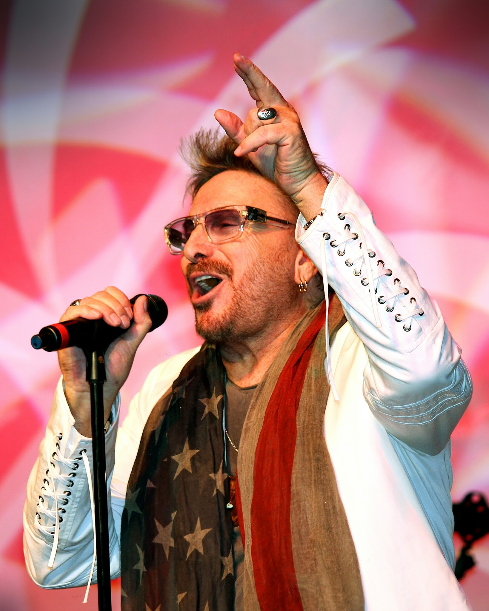 Chuck Negron, Founding Voice of Three Dog Night, Dies at 83