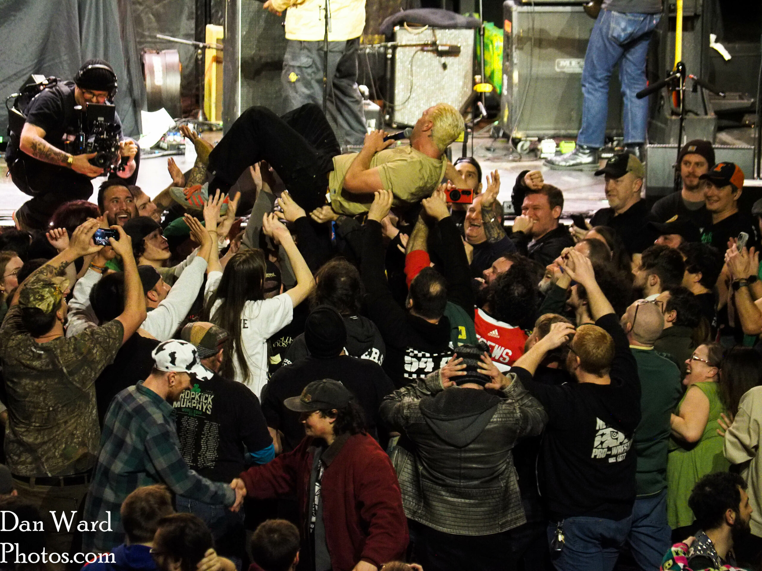 OLYMPUS DIGITAL CAMERA - Grateful Web