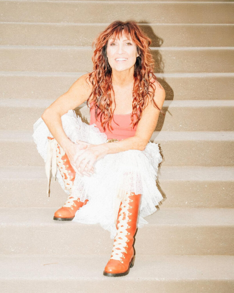 Jo Dee Messina Announces First Studio Album in Over a Decade; Shares First Song & Video