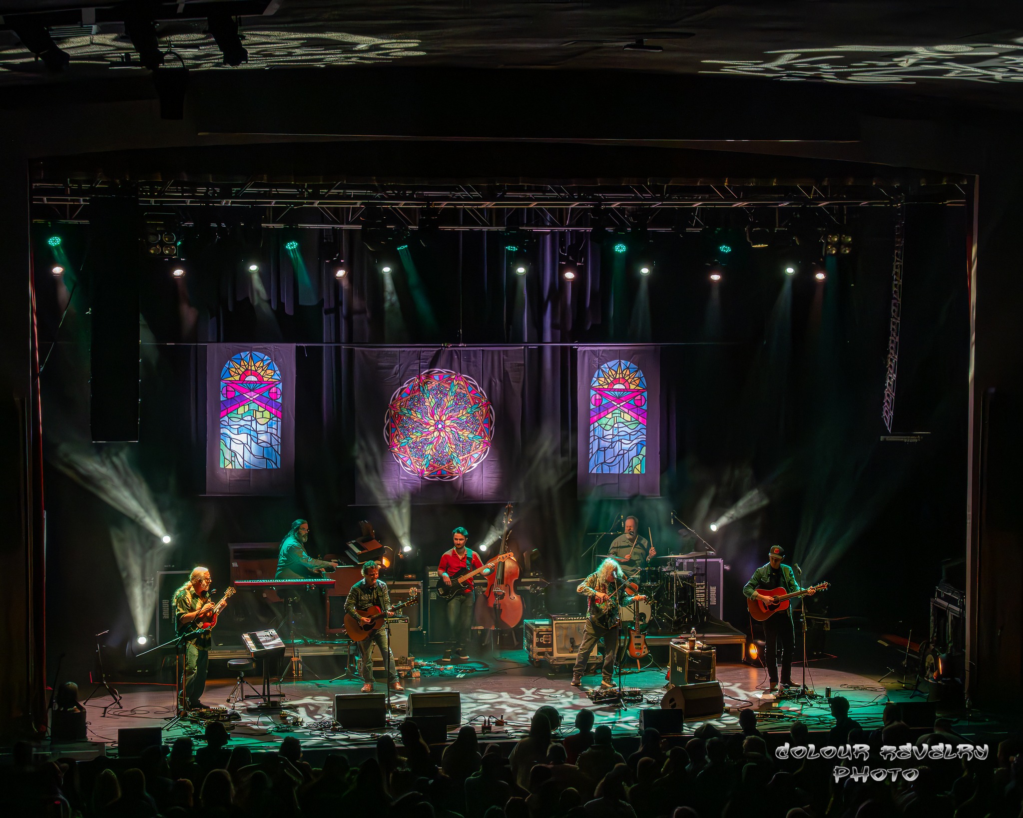 Railroad Earth Release “Everything Keeps Changin’” Featuring Paul Hoffman