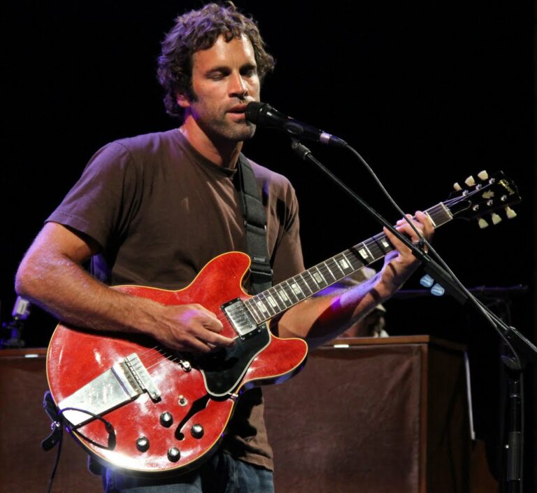 JACK JOHNSON RELEASES “RODEO CLOWNS”