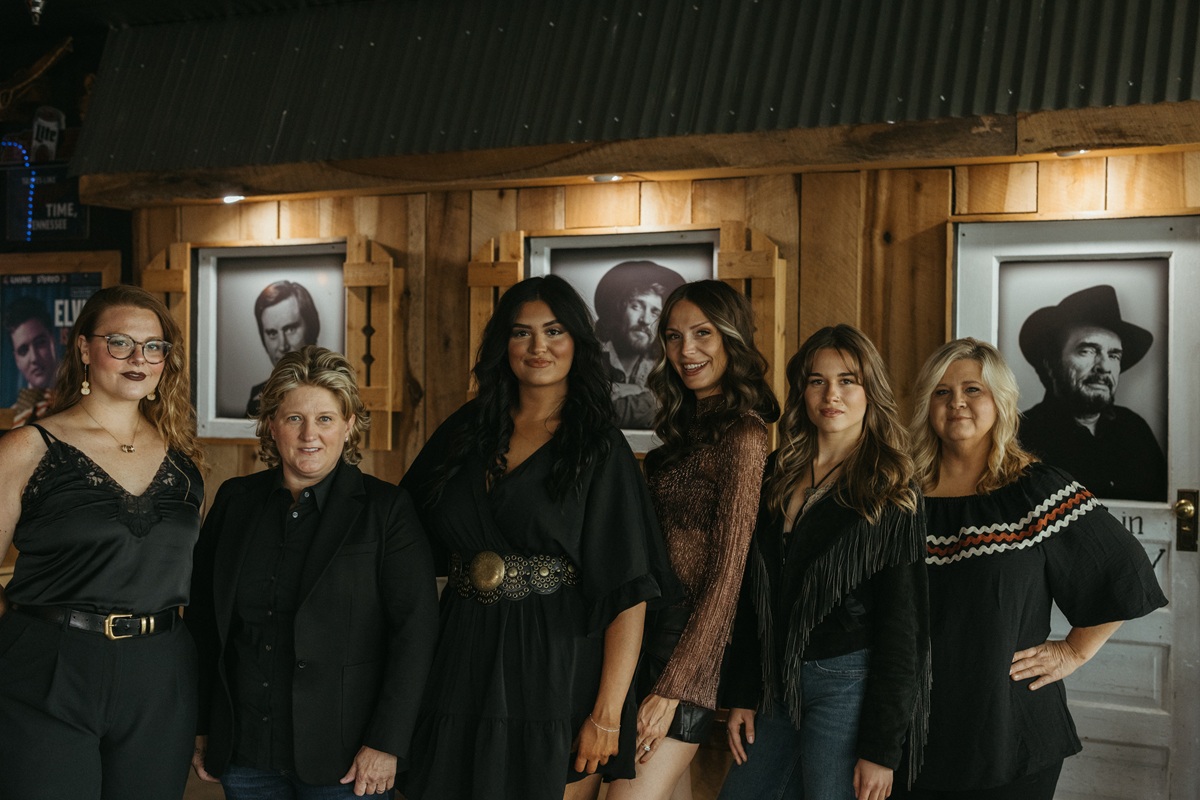 Sister Sadie Announces Western Tour Dates for August 2026
