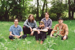 Futurebirds Share New Single “Fly On” from Double Album Far Out Country
