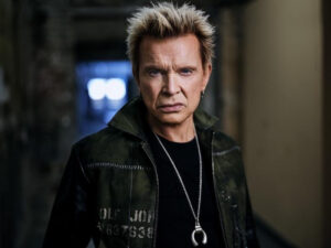 Billy Idol Receives Lifetime Achievement Award at 52nd AMAs